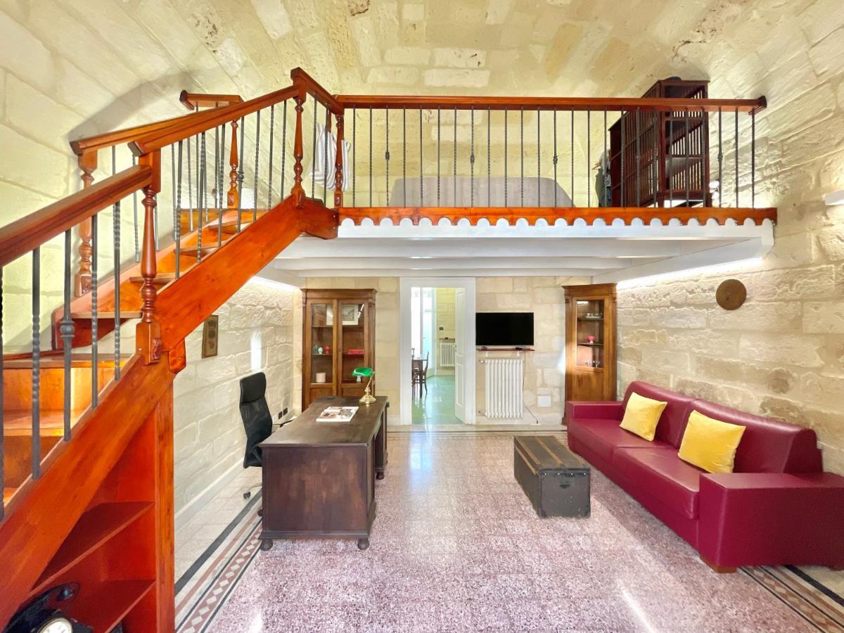 Appartamento Vohis Luxury House - Fast Wi-Fi & Easy Parking Lecce Esterno foto